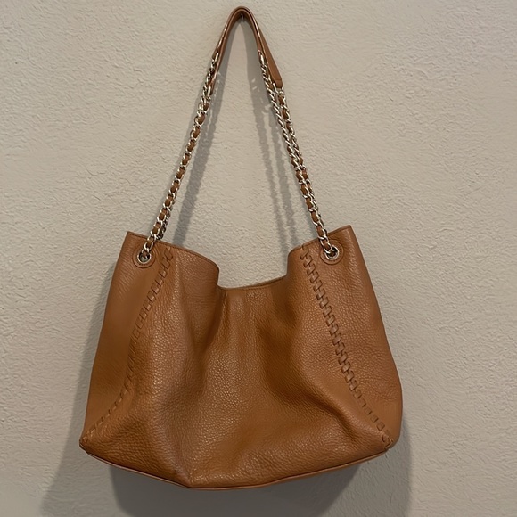 Tory Burch Women's Marion Chain Shoulder Slouchy Tote in Bark - Picture 5 of 13